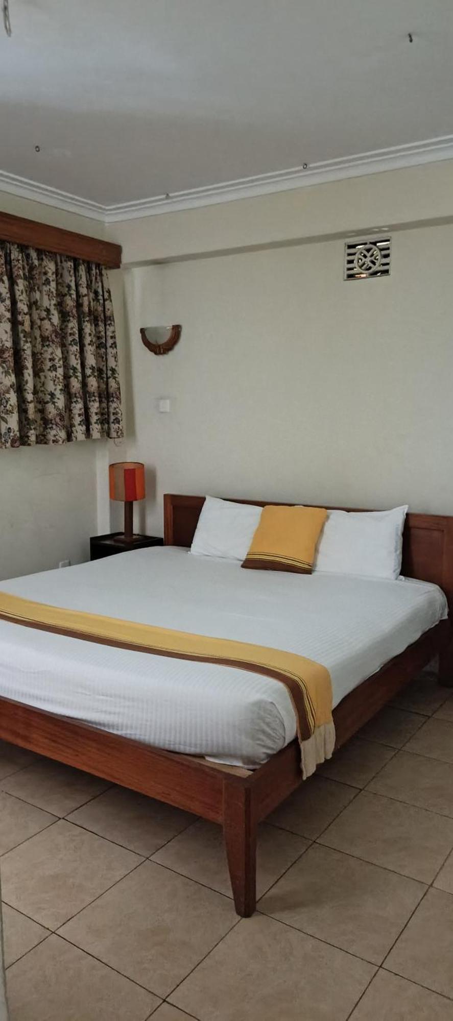 Kenya Comfort Hotel Найроби Экстерьер фото